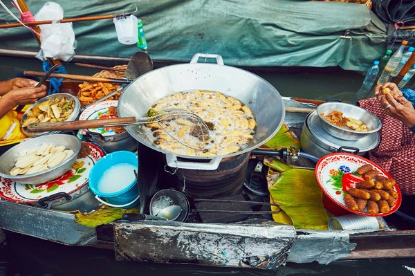 How to Prepare a Classic French Coq au Vin with Red Wine?